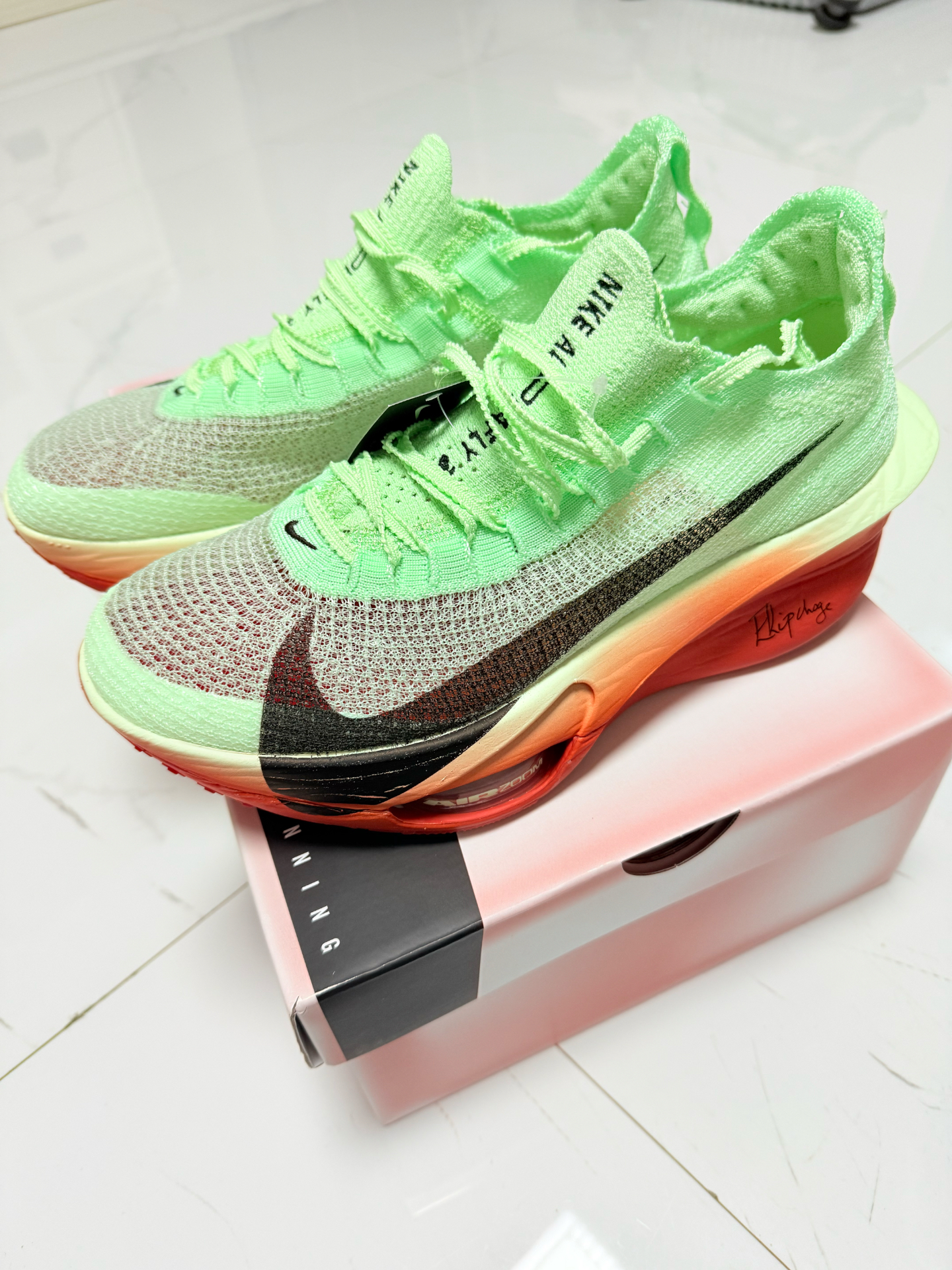 【Kipchoge/독점 배색】나이키 에어 줌 알파플라이 넥스트% 3 엘리우드 킵초게 HJ7041-300 photo review